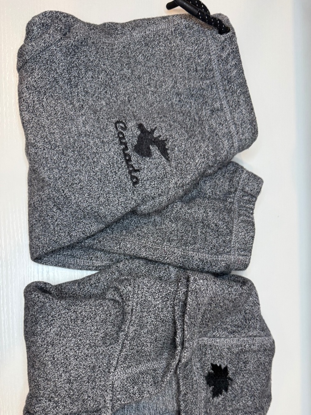 Canadiana Kids Zip Up Hoodie & Joggers Set - Children's 3T